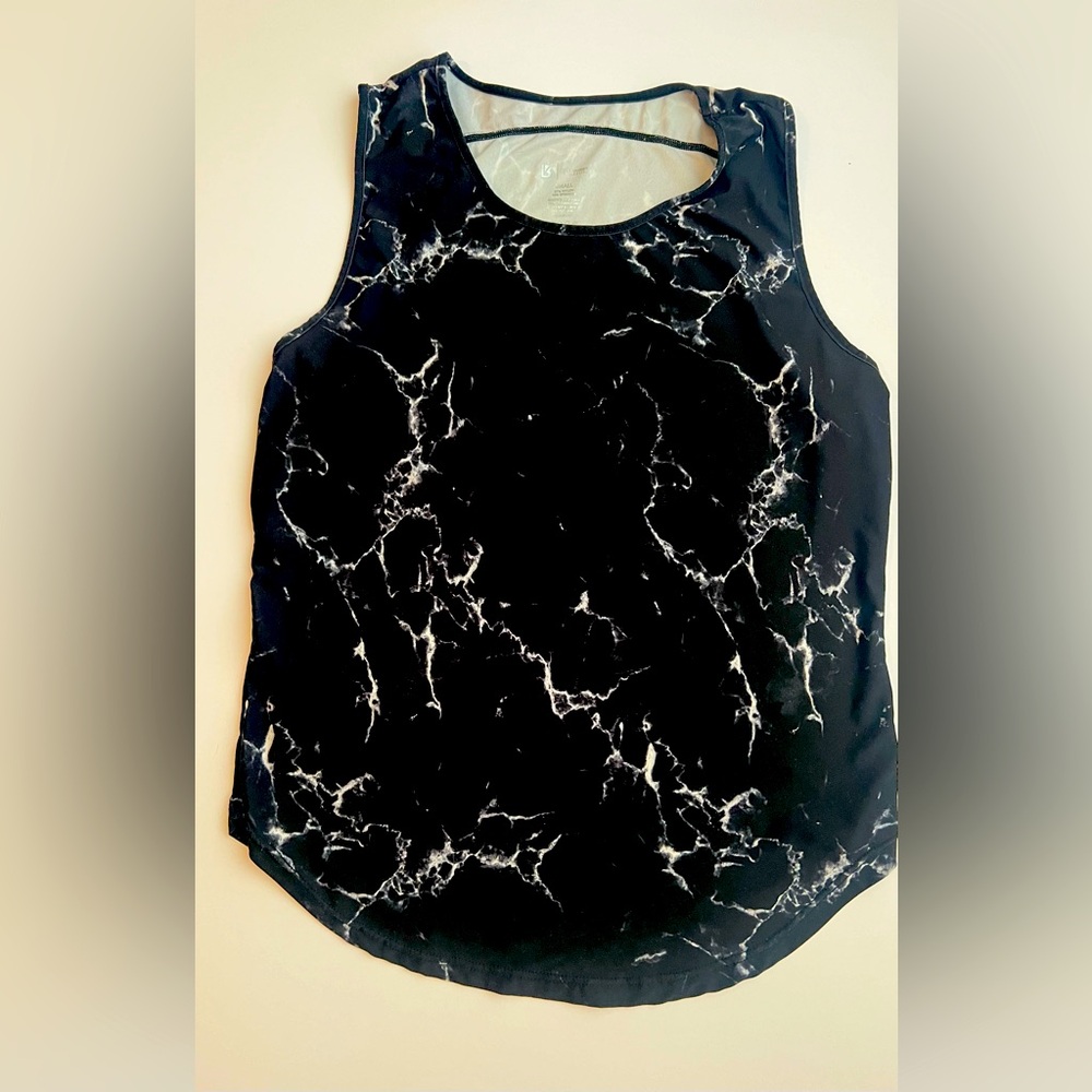 BuffBunny flowy tank